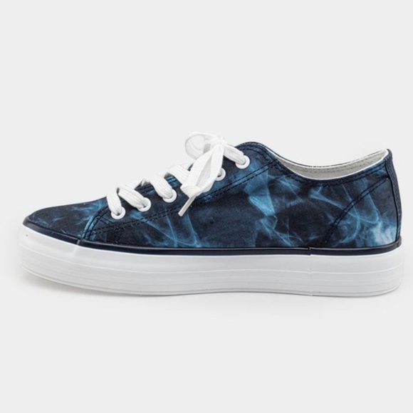 NWT Restricted Velma Tie Dye Sneaker - Picture 3 of 10